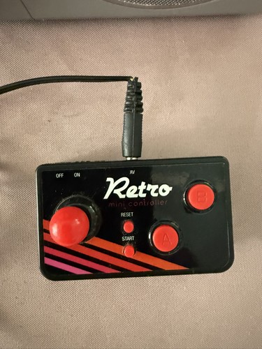 Red retro mini controller - red,